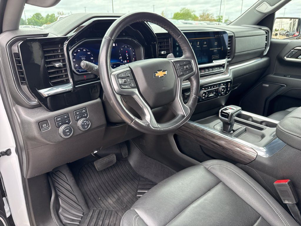 Certified 2023 Chevrolet Silverado 1500 LTZ AWD/4WD image 12