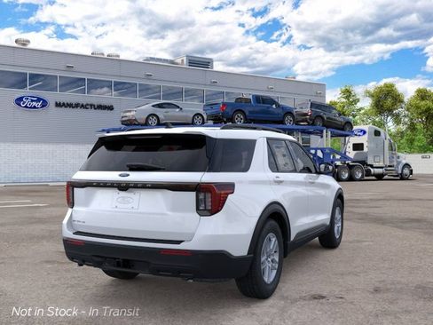 New 2026 Ford Explorer Active RWD image 8