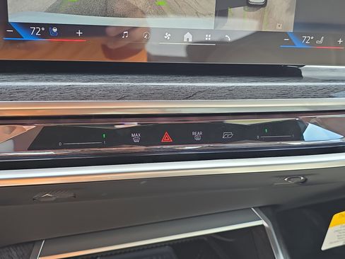 New 2025 BMW 760i xDrive image 27