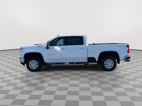 Used 2022 Chevrolet Silverado 2500 LTZ w/ LTZ Plus Package AWD/4WD image 4