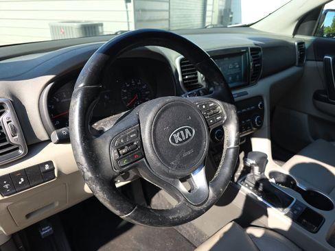 Used 2017 Kia Sportage EX w/ EX Premium Package FWD image 12