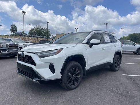 Used 2024 Toyota RAV4 SE w/ Convenience Package AWD/4WD image 7