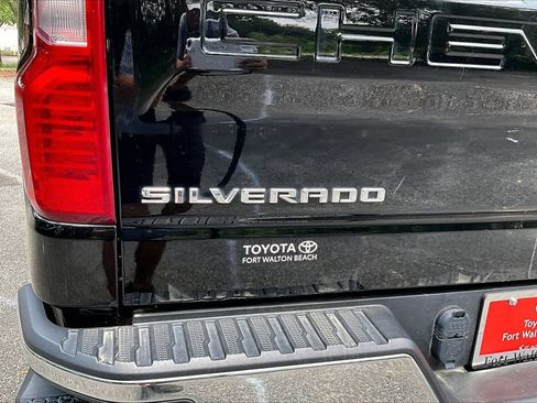 Used 2023 Chevrolet Silverado 1500 LT AWD/4WD image 26