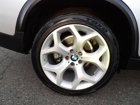 Used 2013 BMW X5 xDrive35d image 9