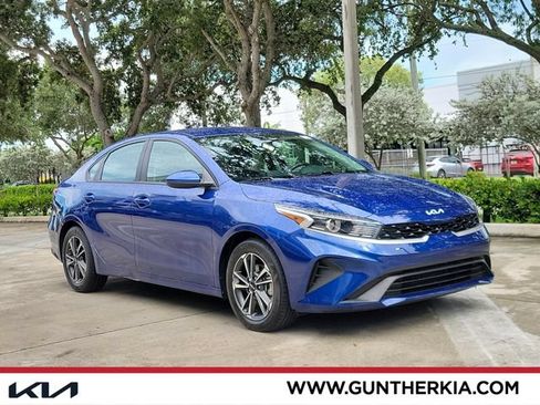 Certified 2024 Kia Forte LXS FWD image 1