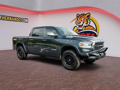 Used 2020 RAM 1500 Laramie AWD/4WD image 3