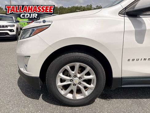 Used 2018 Chevrolet Equinox LT w/ Sun & Infotainment Package FWD image 12