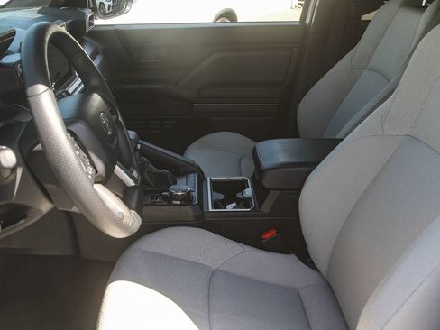 Used 2026 Toyota 4Runner SR5 AWD/4WD image 14