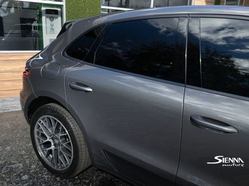 Used 2018 Porsche Macan image 9