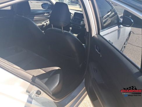 Used 2020 Nissan Altima 2.5 SR FWD image 17