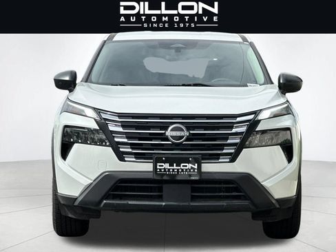 Used 2024 Nissan Rogue S AWD/4WD image 9