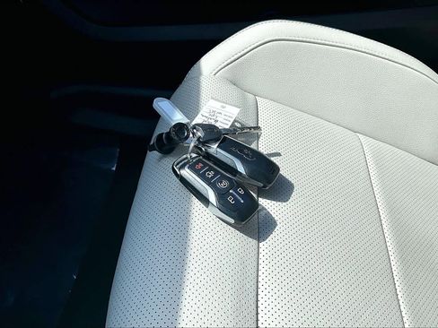 Used 2017 Ford Mustang GT Premium RWD image 15