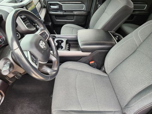 Used 2023 RAM 2500 Big Horn w/ Night Edition AWD/4WD image 17