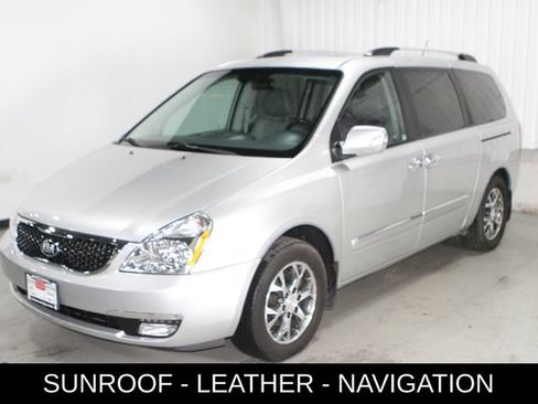 Used 2014 Kia Sedona EX w/ Navigation Package FWD image 9
