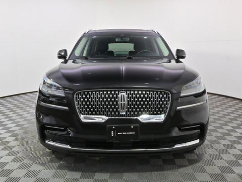 Used 2023 Lincoln Aviator Standard w/ Premium Package image 10
