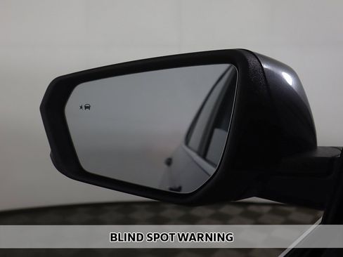 Used 2023 Chevrolet Equinox LT image 4