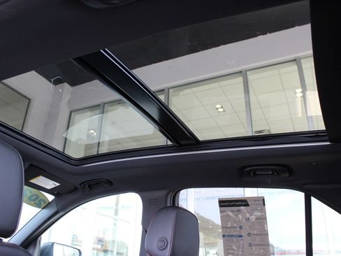 Used 2024 Chevrolet Equinox RS FWD image 23