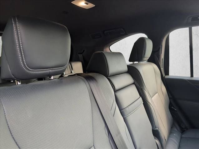 Used 2022 Lexus LX 600 4WD w/ Appearance Package image 22