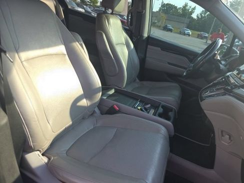Used 2018 Honda Odyssey Elite image 15