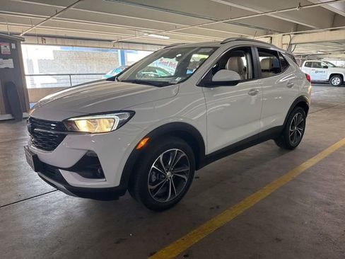 Used 2023 Buick Encore GX Select image 2