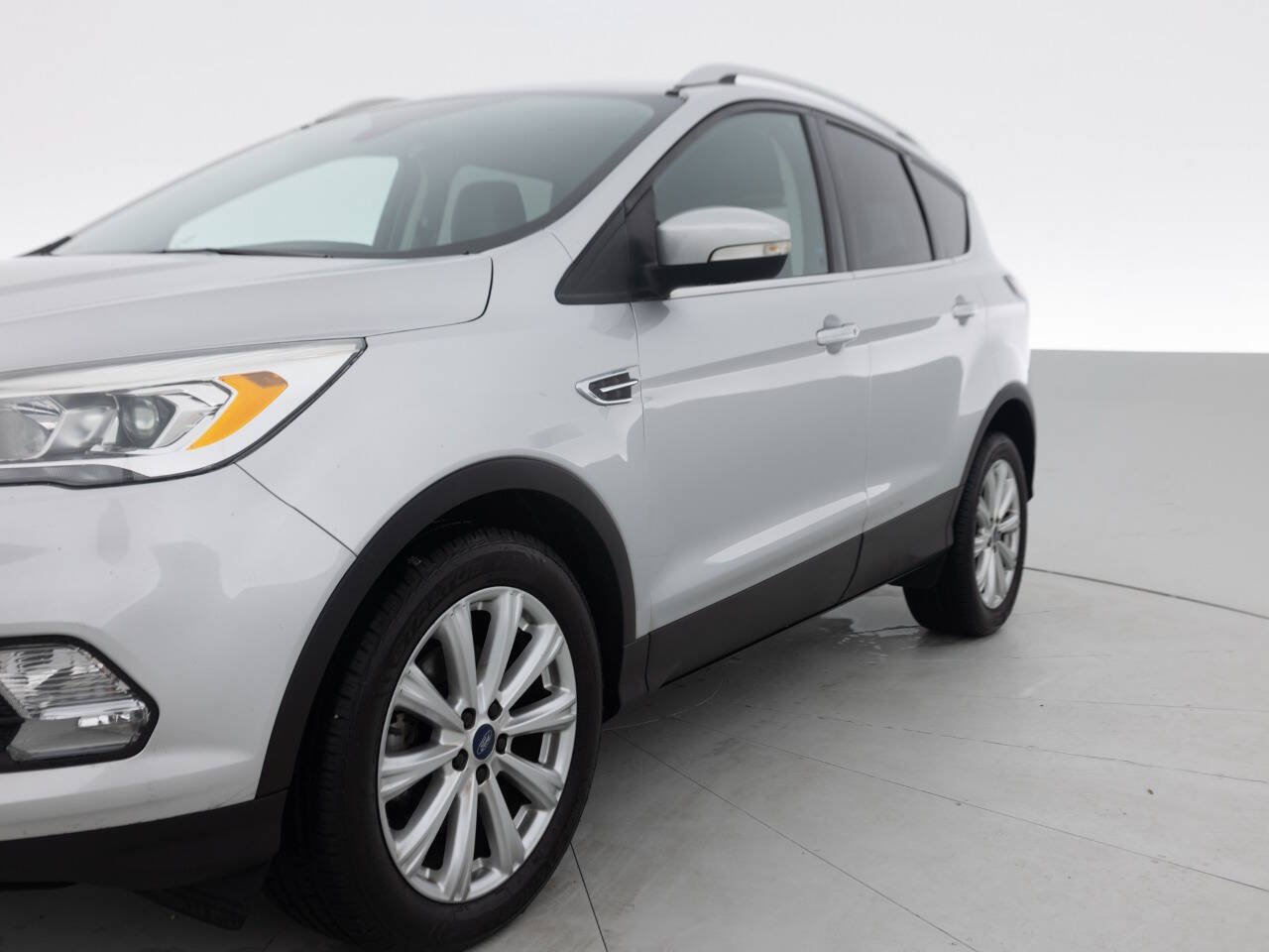 Used 2017 Ford Escape Titanium FWD image 12