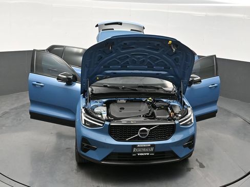 Used 2025 Volvo XC40 B5 Ultra AWD/4WD image 38
