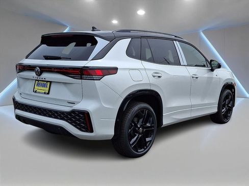 New 2026 Volkswagen Tiguan SE R-Line AWD/4WD image 4