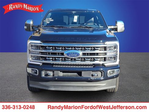 Used 2024 Ford F250 Platinum image 2