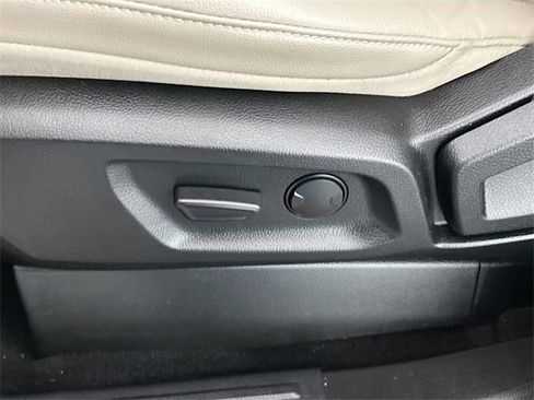 Used 2019 Ford Ranger Lariat w/ Equipment Group 501A Mid image 19