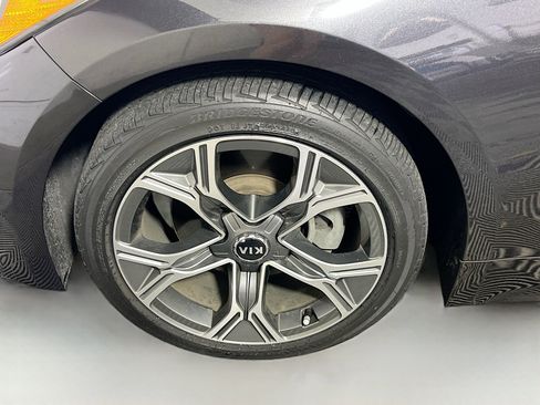 Used 2020 Kia Stinger GT-Line image 13