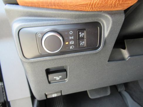 Used 2023 Ford Bronco 4-Door AWD/4WD image 18