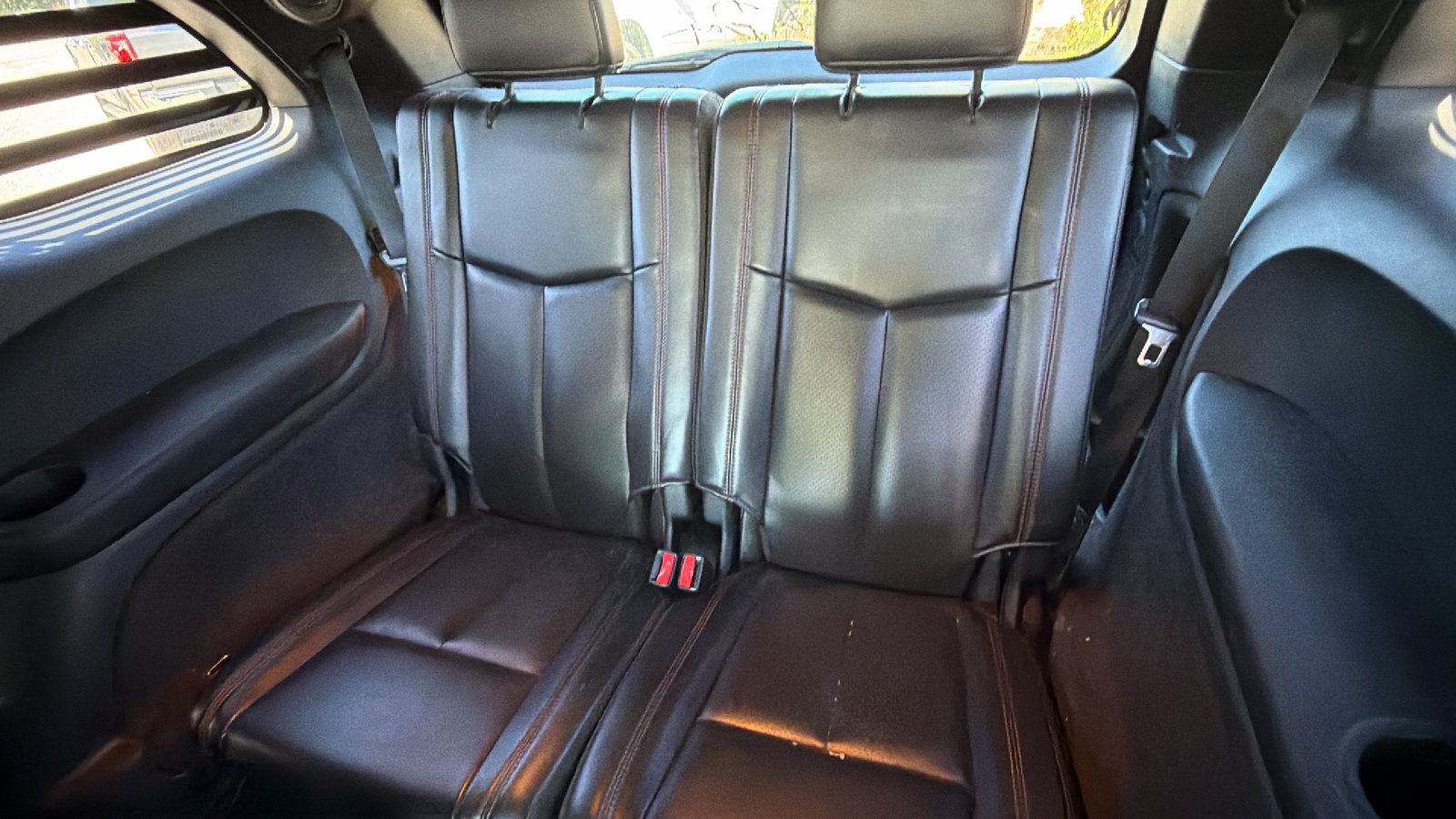 Used 2015 Dodge Durango R/T w/ Blacktop Package AWD/4WD image 26