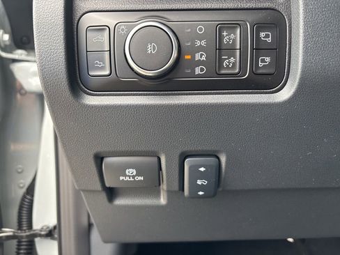 New 2026 Ford F250 Platinum w/ Tremor Off-Road Package image 22