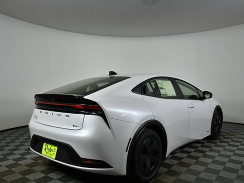 New 2026 Toyota Prius LE image 11