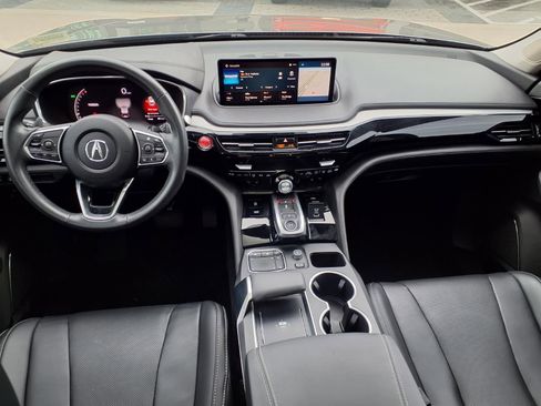 Used 2024 Acura MDX SH-AWD w/ Technology Package image 11