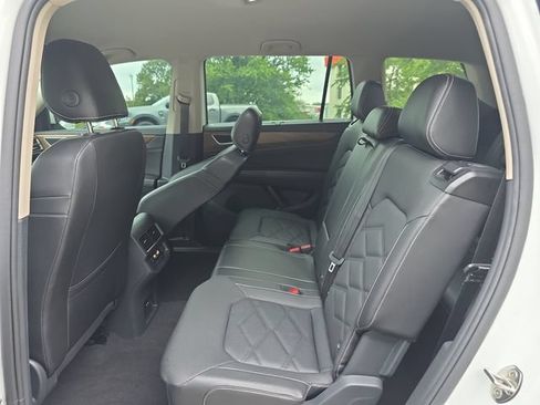 Certified 2024 Volkswagen Atlas SE w/ Black Wheel Package AWD/4WD image 22