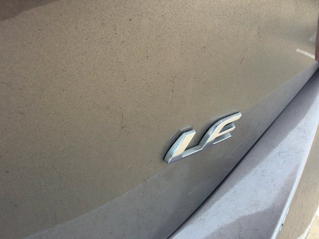 Used 2016 Toyota Corolla LE FWD image 10