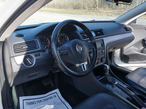 Used 2014 Volkswagen Passat 1.8T Wolfsburg Edition FWD image 14