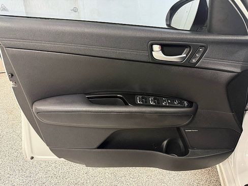 Used 2016 Kia Optima SX w/ Chrome Wheel Package image 9