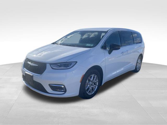 Used 2025 Chrysler Pacifica Select FWD image 7