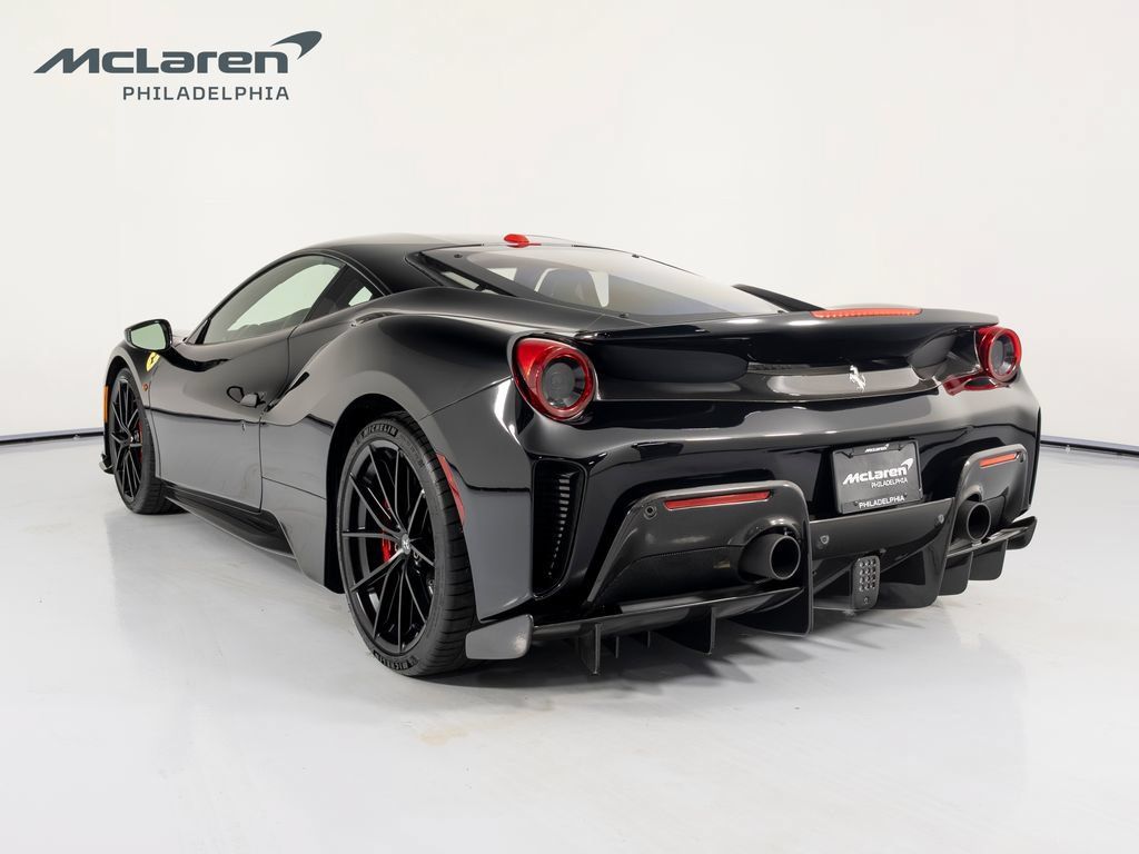 Used 2020 Ferrari 488 Pista Coupe RWD image 3