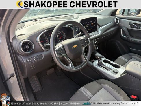 Used 2025 Chevrolet Blazer LT AWD/4WD image 4