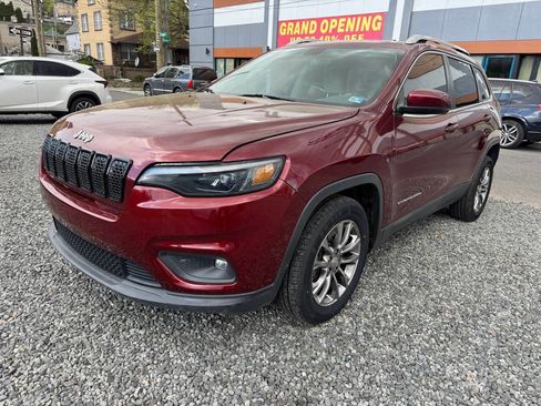 Used 2020 Jeep Cherokee Latitude Plus image 1