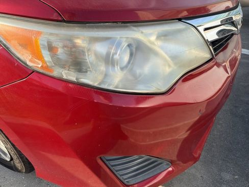 Used 2014 Toyota Camry LE image 10