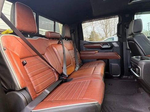 Used 2024 GMC Sierra 1500 Denali Ultimate image 33