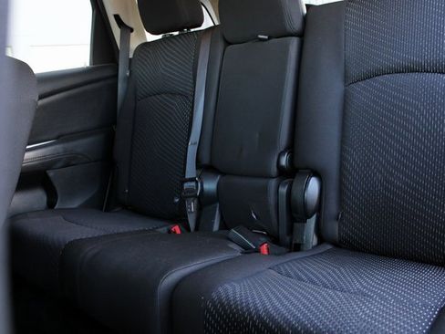 Used 2017 Dodge Journey SXT w/ Comfort/Convenience Group image 15