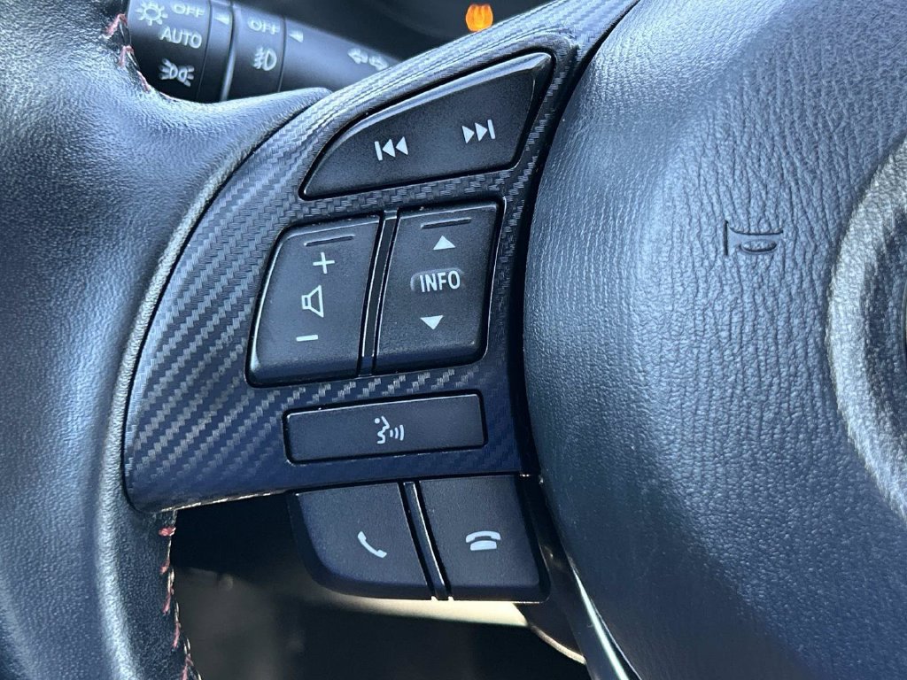 Used 2016 MAZDA MAZDA3 i Grand Touring FWD image 27