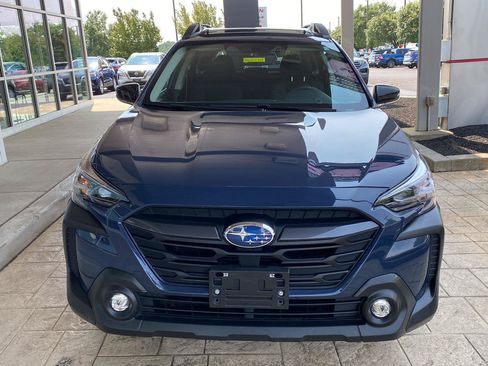 Used 2024 Subaru Outback Premium AWD/4WD image 2