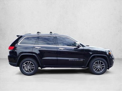 Used 2018 Jeep Grand Cherokee Limited w/ Luxury Group II AWD/4WD image 4
