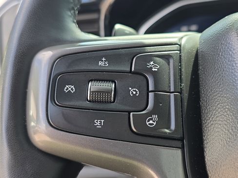 Used 2024 Chevrolet Silverado 1500 High Country RWD image 30